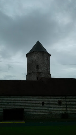 Tour Du Chateau De Flesselles