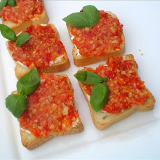 Roast Pepper, Cashew & Chilli Dip