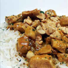 Spicy Thai Peanut Chicken Curry
