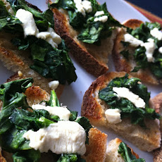 Mommy's Yummy Green Toast (Spinach Crostini to the Grown-Ups)