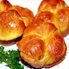 Pumpkin Cloverleaf Rolls