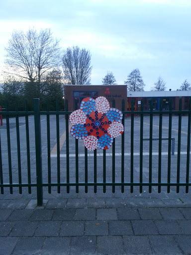 Flower On Fence 'Het Baken'