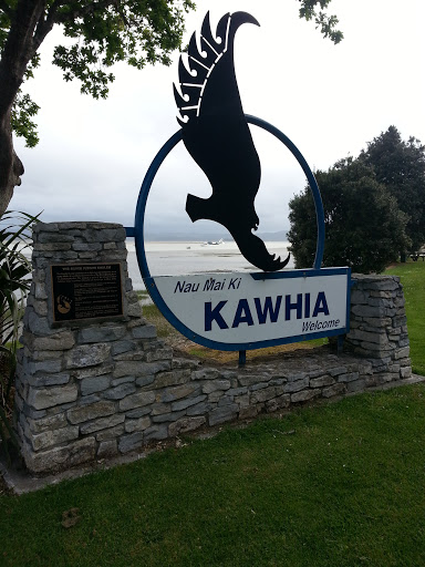 The Kaahu (Hawk)