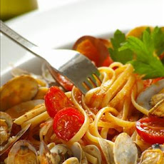 Spaghetti Alle Vongole (Spaghetti With Clams)
