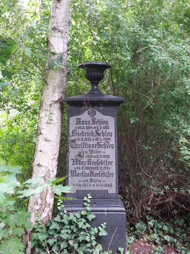 Grabstätte Familie Schley