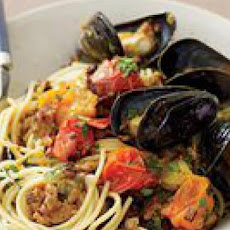 Sausage-and-Mussel Spaghetti