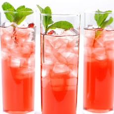 Hibiscus-Mint Iced Tea