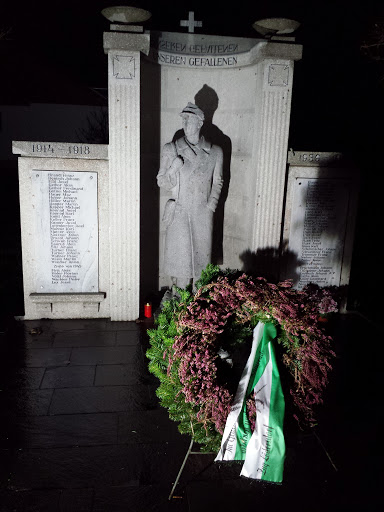 Kriegerdenkmal Lödersdorf