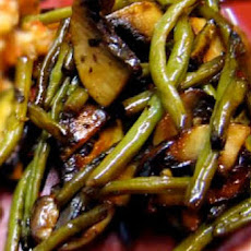 Pomegranate Glazed Green Beans and Portobellos