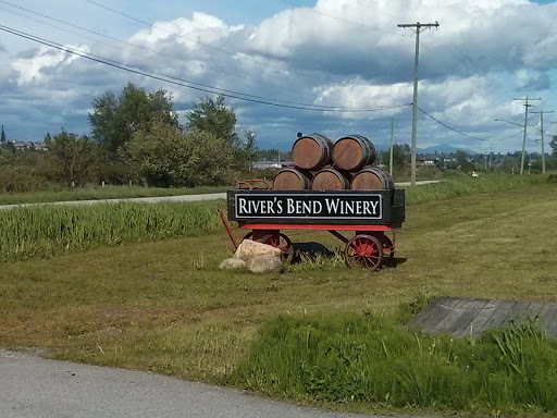 River's Bend Winery Wagon