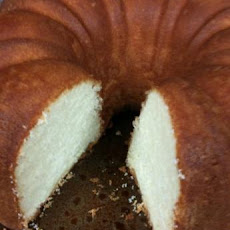 Elvis Presley's Favorite Whipping Cream Pound Cake