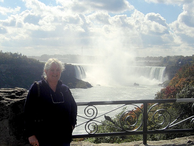 [niagara falls and me[3].jpg]