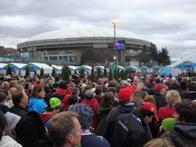 2010 opening ceremonies crowd