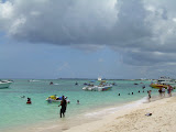 All of the chase boats heading out with the jet skis.