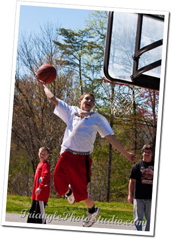 2009_April_12_EasterBBall_039-89