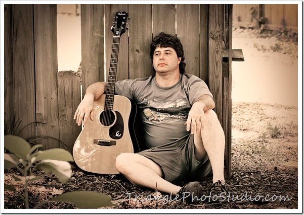 man_and_his_guitar-3