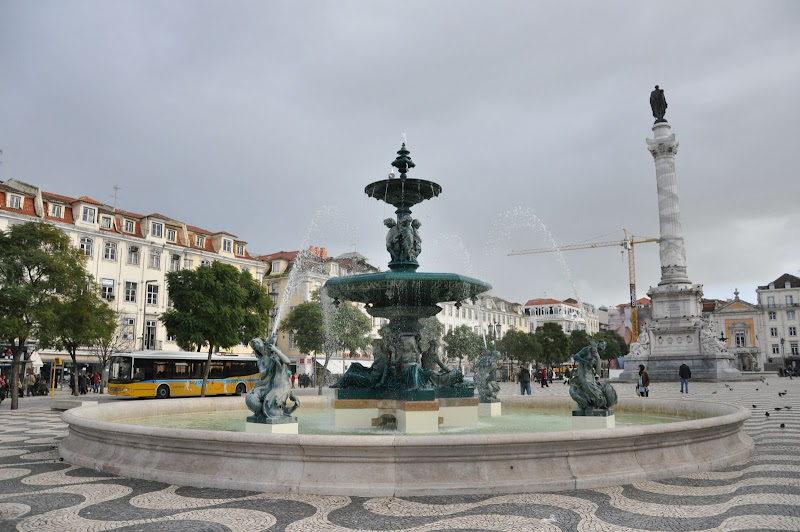 Площадь Rossio Square в Лиссабоне