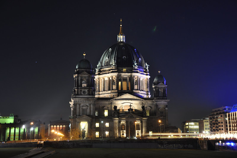 Берлинский Кафедральный Собор ночью