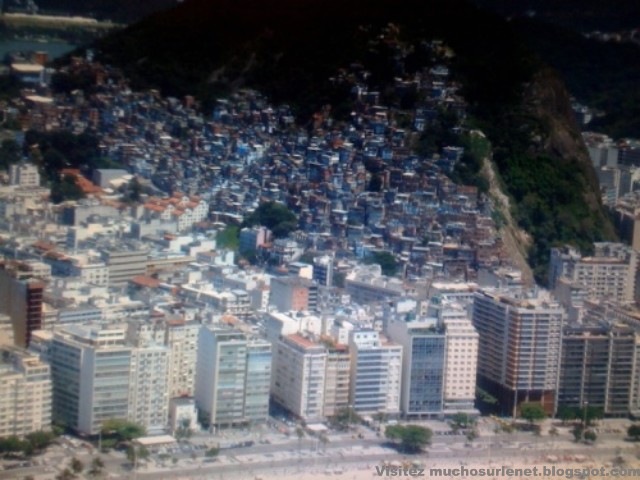 [Repeindre les favela, Santa Marta, Brsil-21[2].jpg]