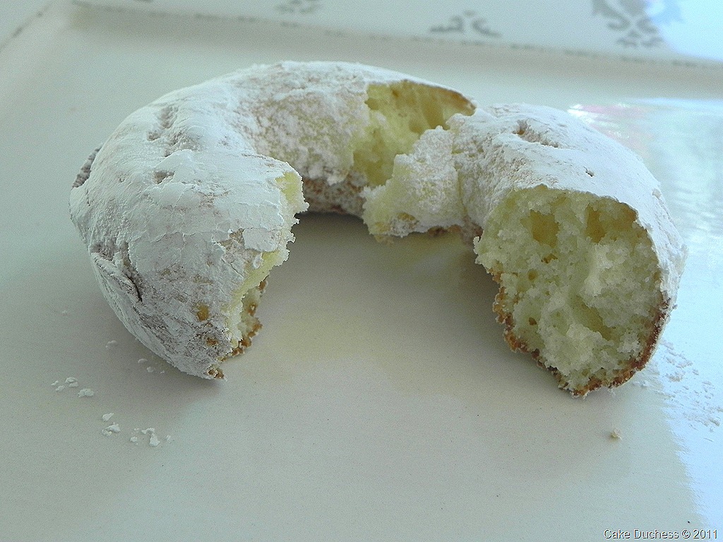 [cakedonut5[7].jpg]