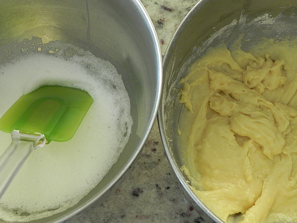 [DSCN7600[5].jpg&description=Usha’s Apple Cake')]