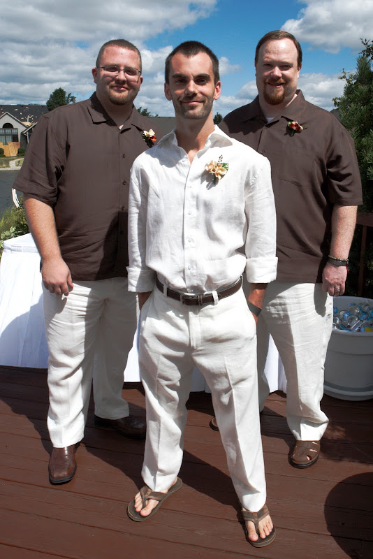 IMAGE: http://lh4.ggpht.com/_-nUXpYGw-FA/TJUbEMsacWI/AAAAAAAACgs/9IbVgFeWfsk/s800/Foster%20Steed%20Wedding32.JPG