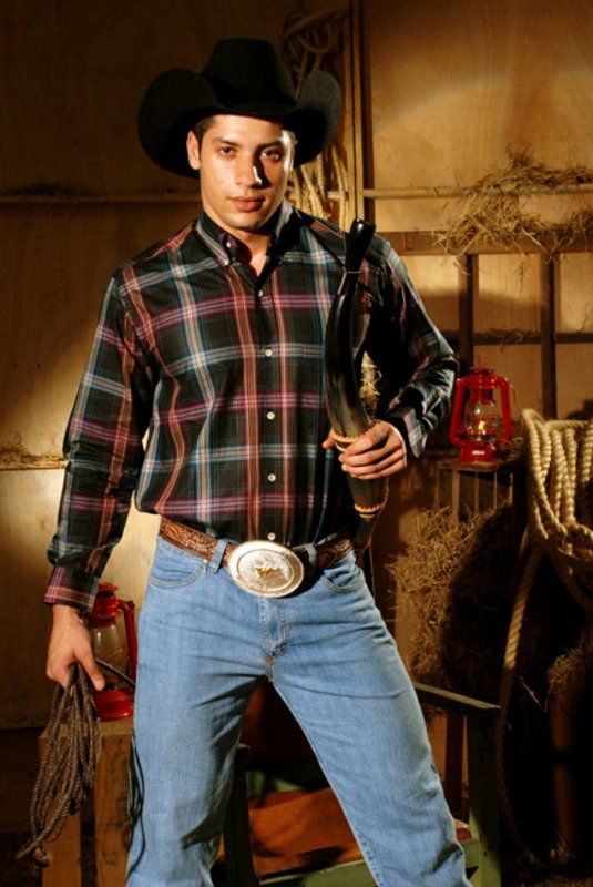 [Muscle-Hunk-Alejandro-Hot-Cowboy-09.jpg]