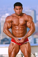 Hot Male Bodybuilder Roberto Bueno - Muscle Mountain