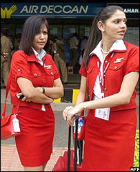 [Image: _41198026_cabincrew.jpg]