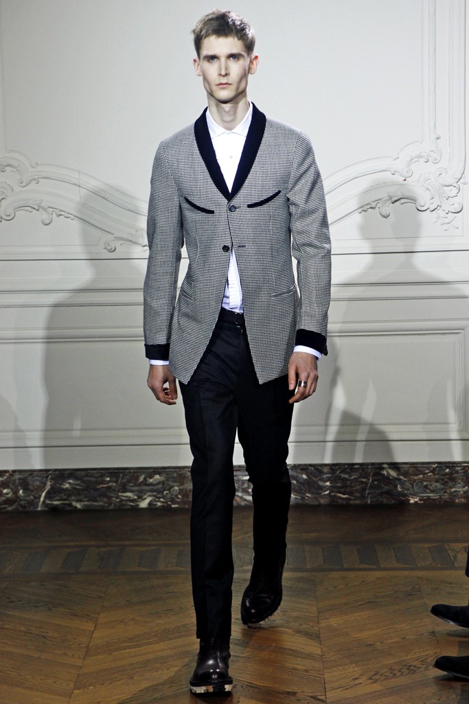 [Yves Saint Laurent Fall 2011 Menswear Collection 3[3].jpg]