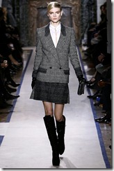 Yves Saint Laurent Ready-To-Wear Fall 2011 Runway Photos 3