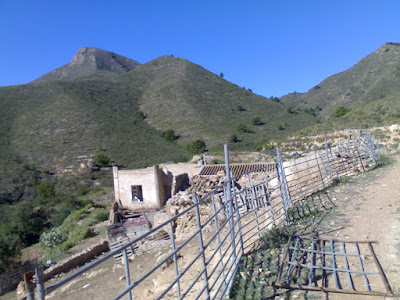 2010-02-06-11h30m07-Casa-de-la-Cueva-del-Agua