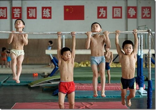 Estos Niños si son Fuertes idea-de-negocio-gimnasio-para-niños-pequeños