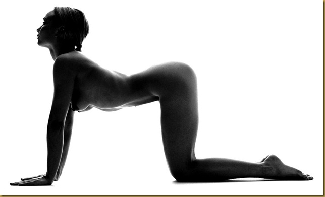 ioga Vibekeposing nude.posing nude_bw_003