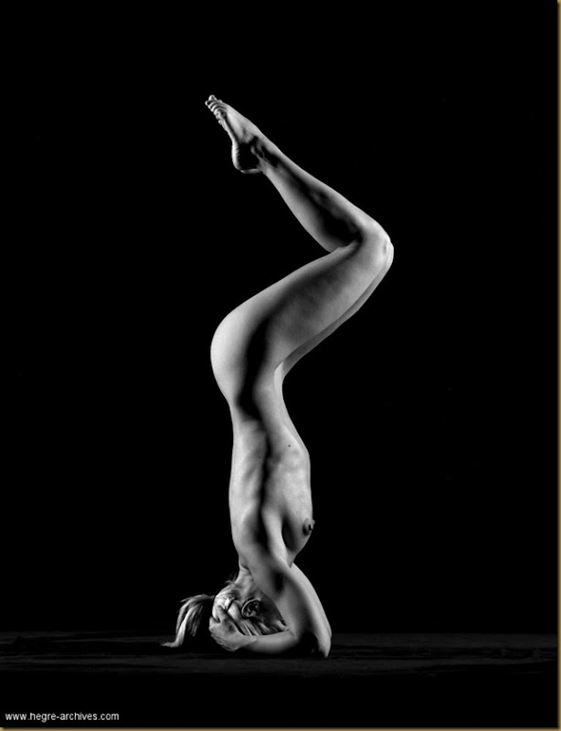 ioga Vibekeposing nude.posing nude_bw_014
