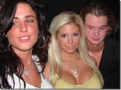 9 boob stare
