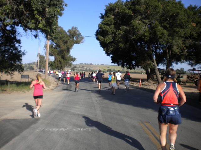 [2010 SB Wine Country Half Marathon 010[2].jpg]