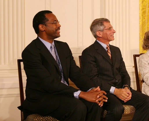 [Ben_Carson_and_Anthony_Fauci[4].jpg]