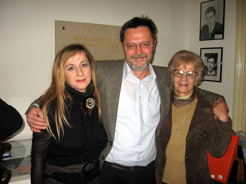 Ivica Smolec - s Majom i Anicom Gjerek, DHK, Zagreb, 2006.