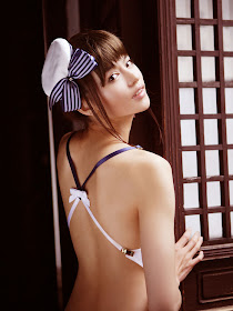 Yuriko Shiratori, yuriko_shiratori_001.jpg Yuriko Shiratori, 白鳥百合子