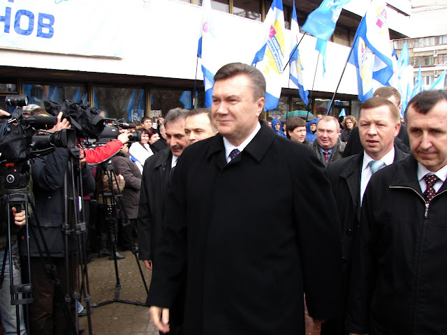 Виктор Янукович - президент Украины. %20066