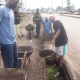 BCC Cleans public guttters in Bonduma