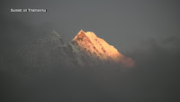 0441 Sunset on Thamserku.jpg
