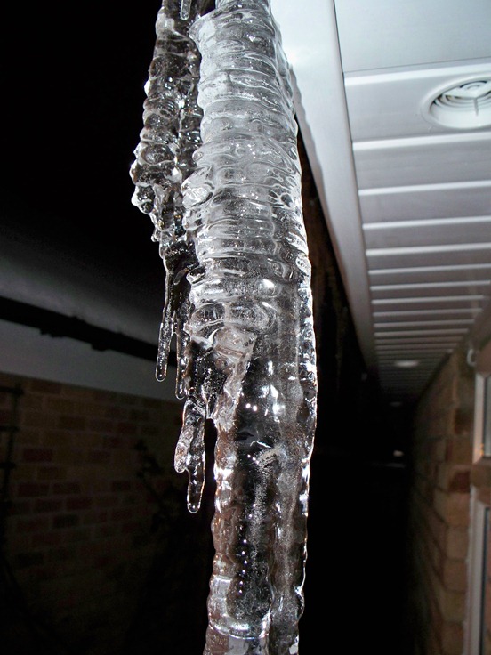 Icicle night 3