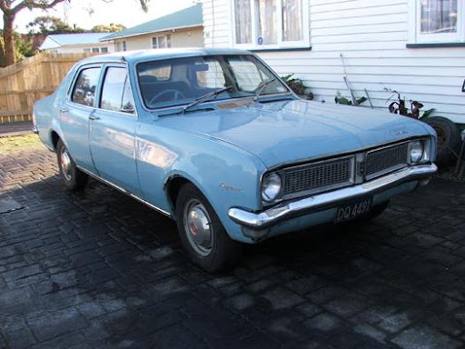 HG Kingswood Front