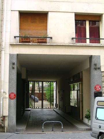[Entrance[3].jpg]