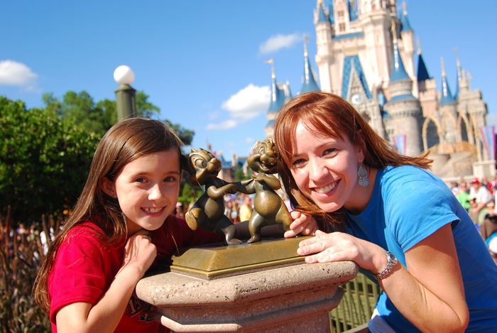 [Katie and Amy[8].jpg]