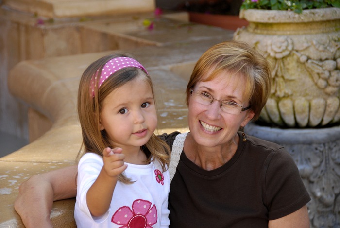 [grandma and Leah[4].jpg]