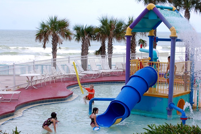 [pool playground[2].jpg]