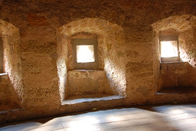 1 inside city wall (3)